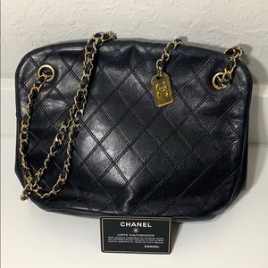 100% authentic Chanel Lambskin bag crossbody and shoulder straps